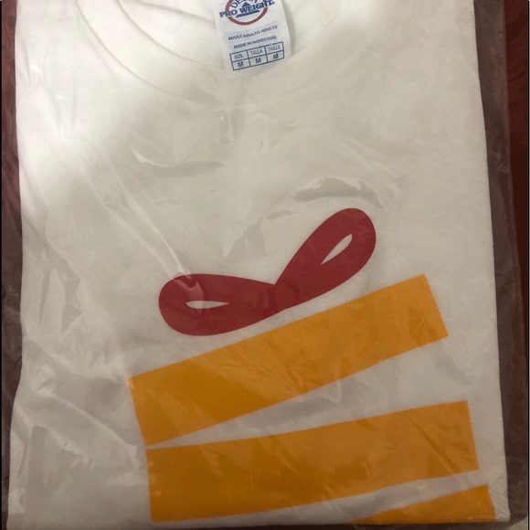 McDonald’s Christmas T-Shirts - Picture 2 of 5